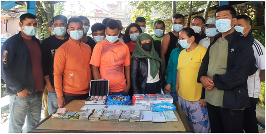 जुवाखालबाट लाखौँ नगदसहित २० जना पक्राउ